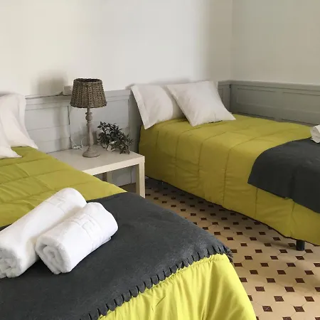Espai Abadia Hostel