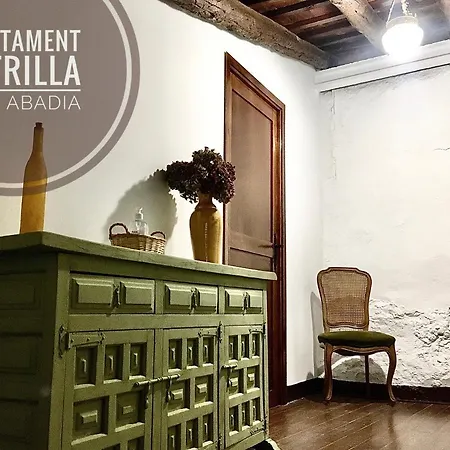 Espai Abadia Hostel *
