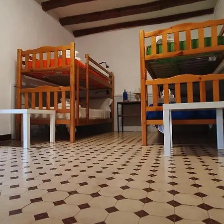 Espai Abadia Hostel