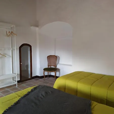 Espai Abadia Hostel