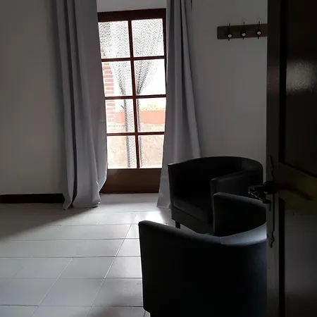 Espai Abadia Hostel *